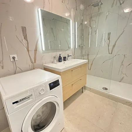 Apartment 2 - 10 Min Orly - Parking Prive - 6 Pers